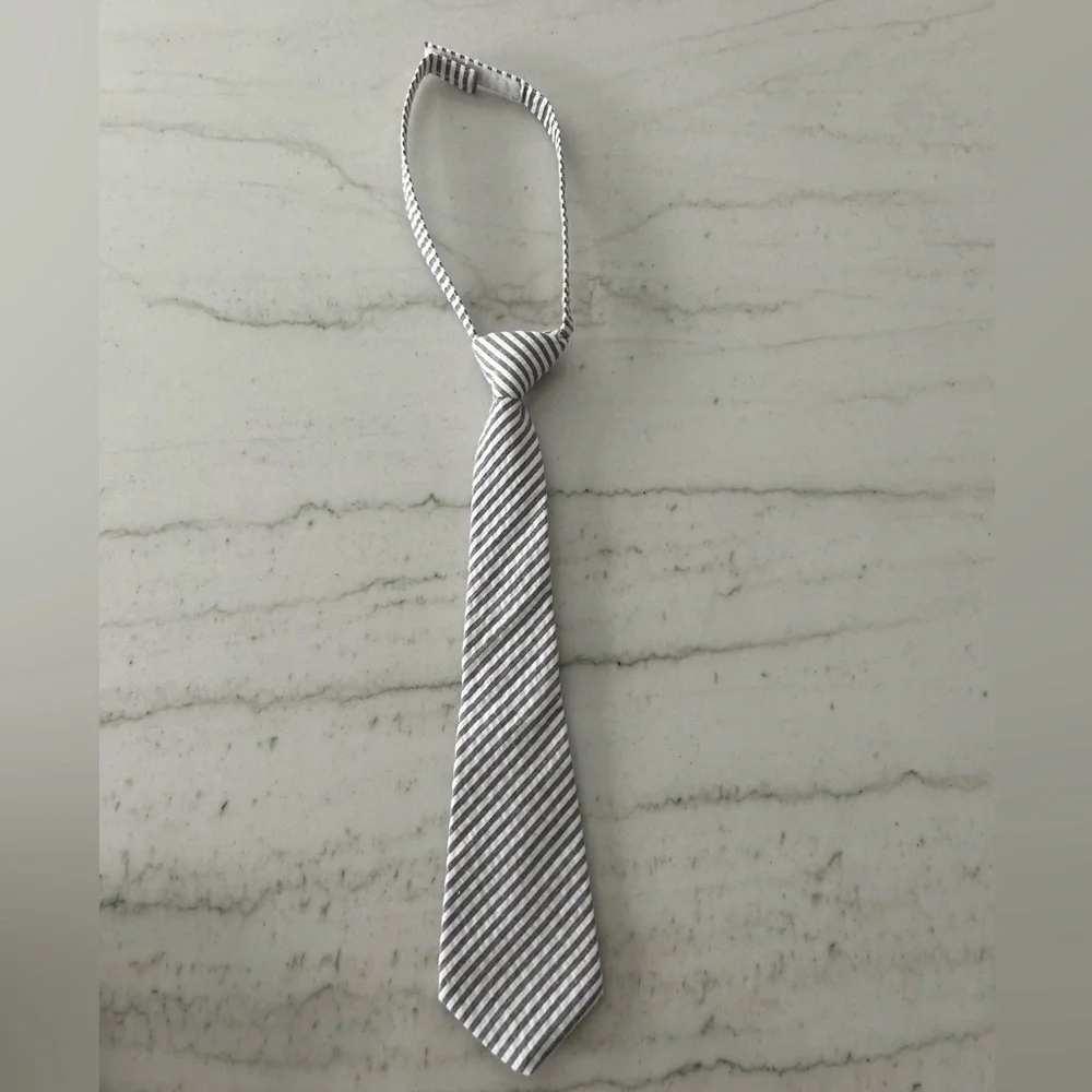 Kids Striped Gray and White Seersucker Necktie